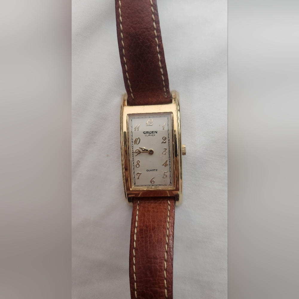 VTG GRUEN CURVEX / SUPER RARE / CREAM DIAL / QUARTZ - Picture 2 of 11